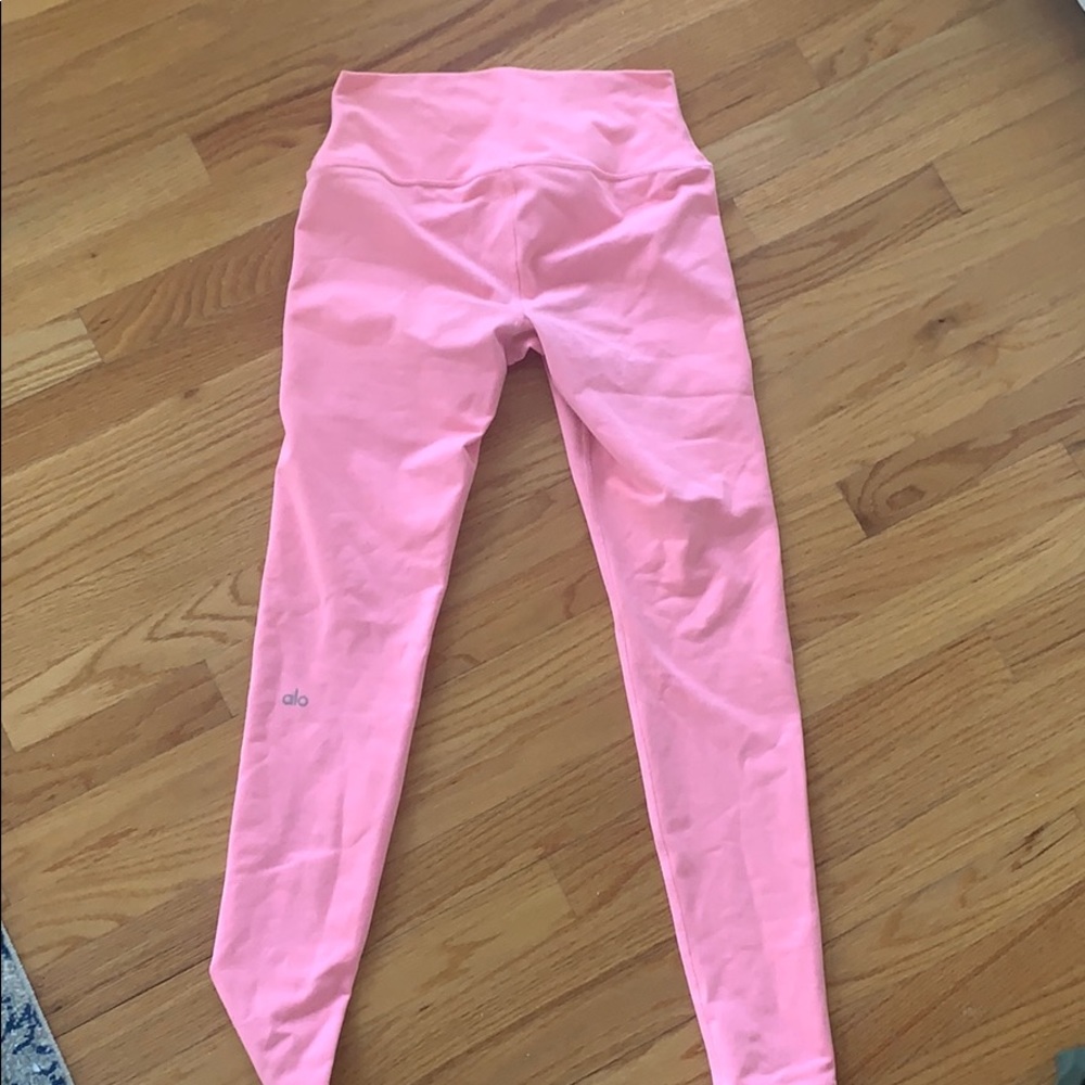 ALO YOGA Leggings size MEDIUM